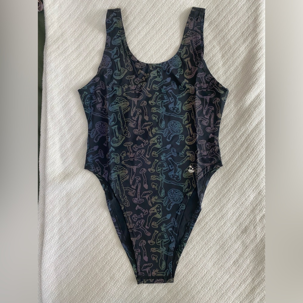 Mushroom Reflective Women’s One Piece Swimsuit